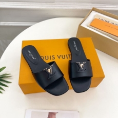 Louis Vuitton Slippers